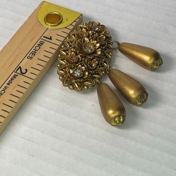 Vintage celluloid float dangle gold tone brooch - Picture 8 of 9